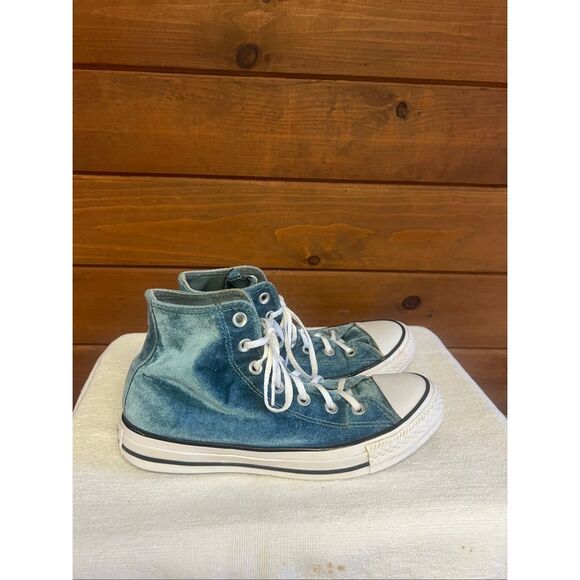 Converse Womans  Chuck Taylor All Star high-top sneakers in a teal velvet Sz 8 - Picture 2 of 8